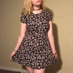 Young Women’s Casual Dress